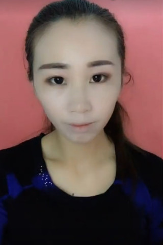 抖音这个妹子火了,化妆秒变网红,网友:女人的化妆太厉害了