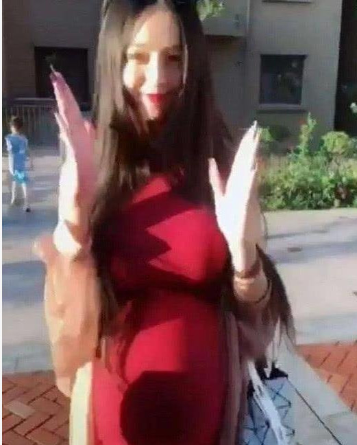 抖音"最美孕妇"身份被扒,疑似优衣库余艺,网友:温故而知新!