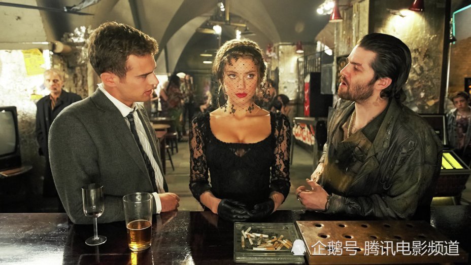 朱莉前夫搭档德普前妻主演 但这部电影却迎来