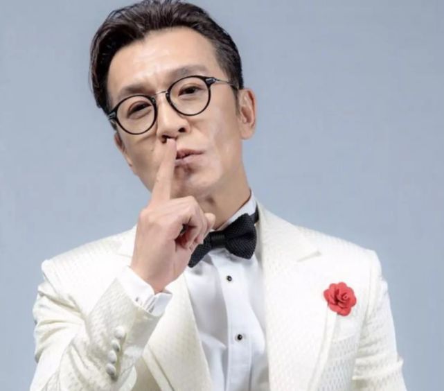 李咏猝然离世之命理面相解析