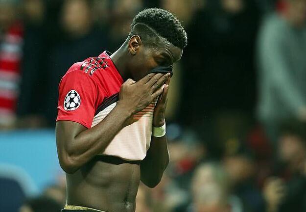 博格巴点球助跑12秒比博尔特跑百米还慢 场外