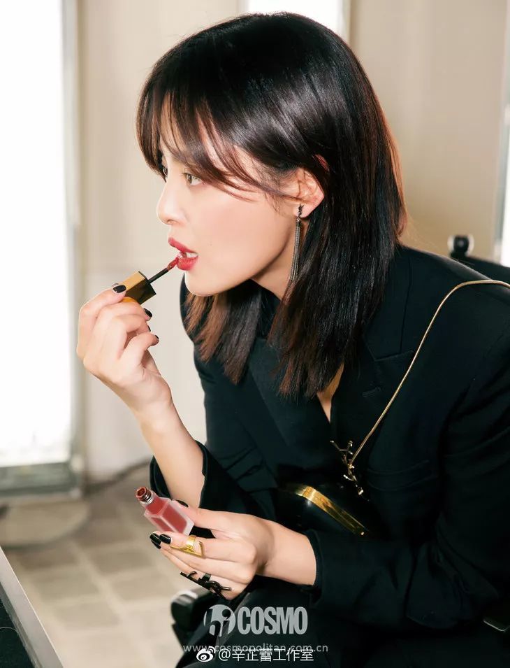 Tony老师说:拿着辛芷蕾照片来剪头发的,你是这