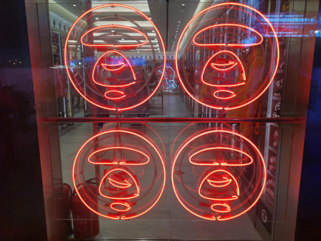 中兴Axon 9 Pro评测:迟到的商务旗舰