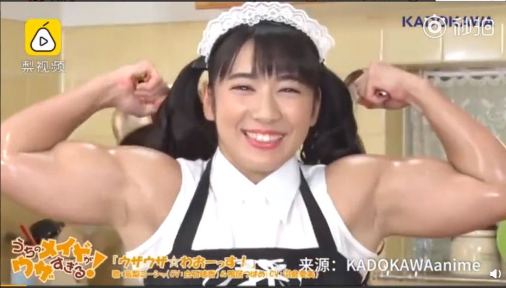 看身材是男人，看脸是女星…她才是真正的金刚芭比吧