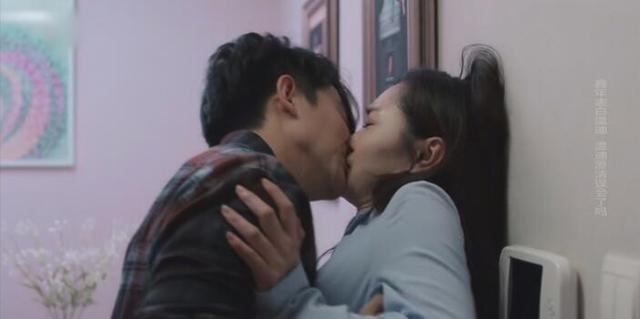 创业时代黄轩与宋轶共度一夜,坦言爱上她的身