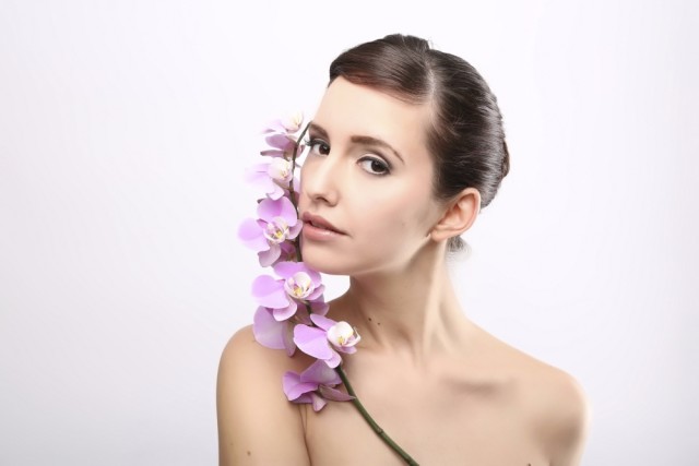 皮肤暗黄怎么破 补救方法大揭秘