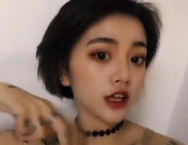 2019抖音最火纹身女,抖音最近很火的纹身女 抖音"纹身女"大火,只因一句话尽显霸气,却成为理想型
