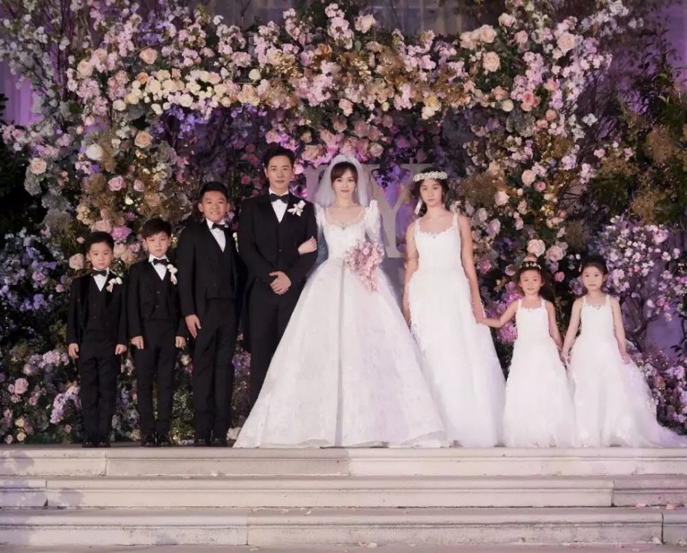 唐嫣婚纱照_唐嫣婚纱照美艳曝光(3)