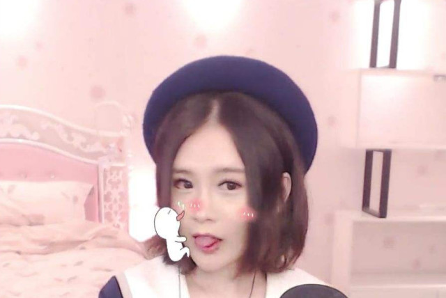 轩墨宝宝女装福利?兔女郎造型被系统自动打码,网友:纸巾已备好