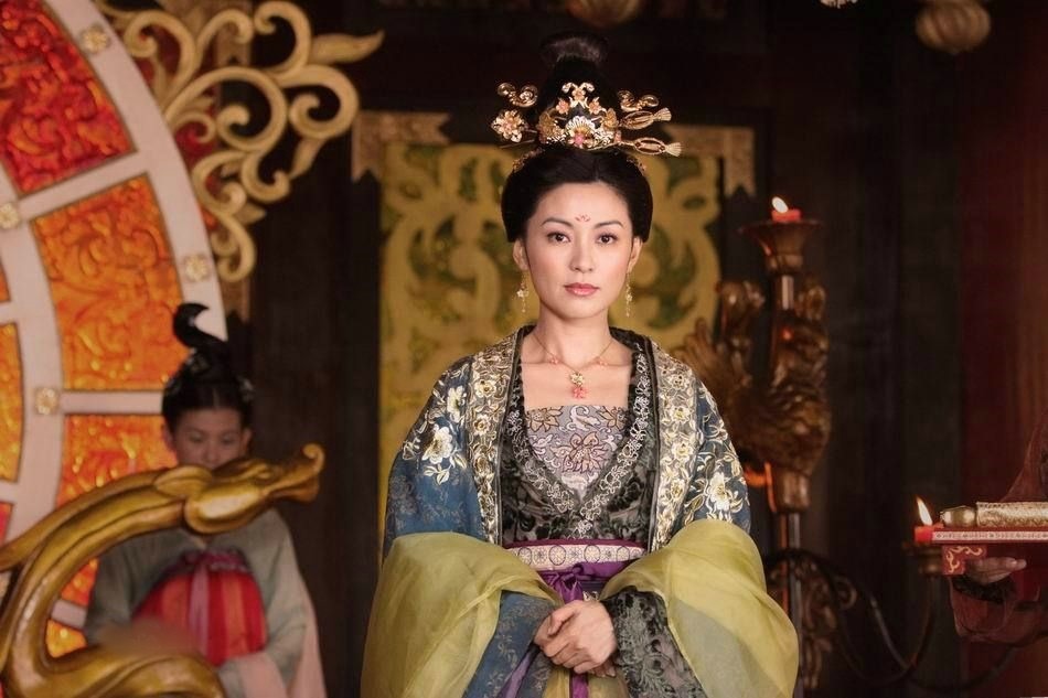 是什么令上官婉儿能摈弃杀父之仇,逆袭为武则