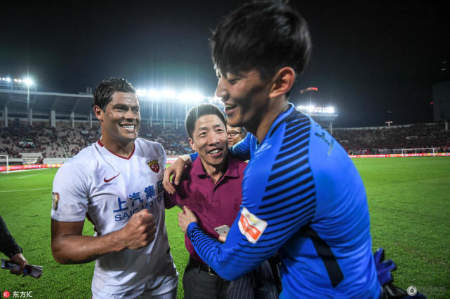 上港高效反击成杀手锏 颜骏凌6次神扑太关键