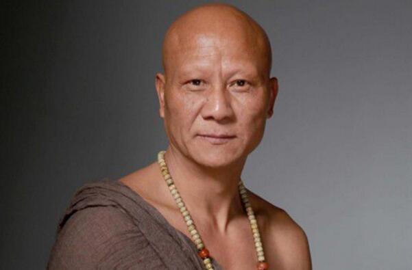 与计春华齐名，曾演江南七怪柯镇恶，被郭靖宇力邀出演《娘道》