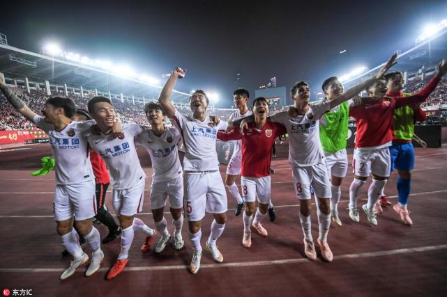 4年70亿!上港为一冠代价太大 掀翻恒大新王真