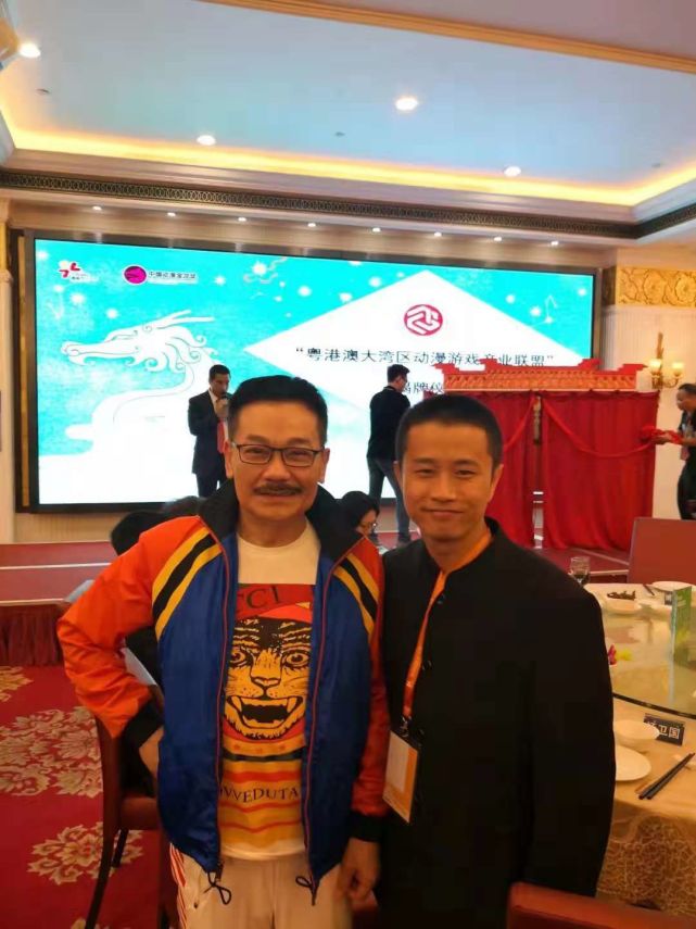 拿到中国动漫奥斯卡最高奖项的Ford Hu的画居