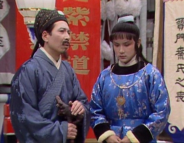 秦可卿和贾珍在天香楼上发生的事,虽然被删但