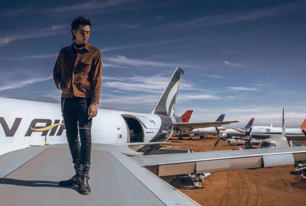 定调的吴亦凡：《Antares》会成华人音乐全球化新出口吗？