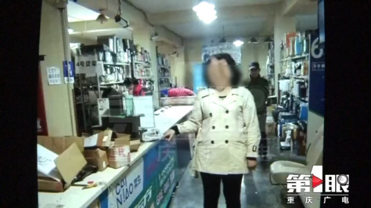 菜鸟扒手手法老道 她的身份出人意料