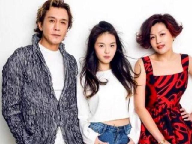 哈文回应李咏不会回陕西老家安葬,堂嫂曝:回来肯定要有墓碑!