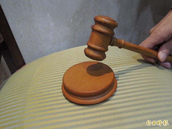 台军少校跑3000米后昏倒成植物人 家属索赔5