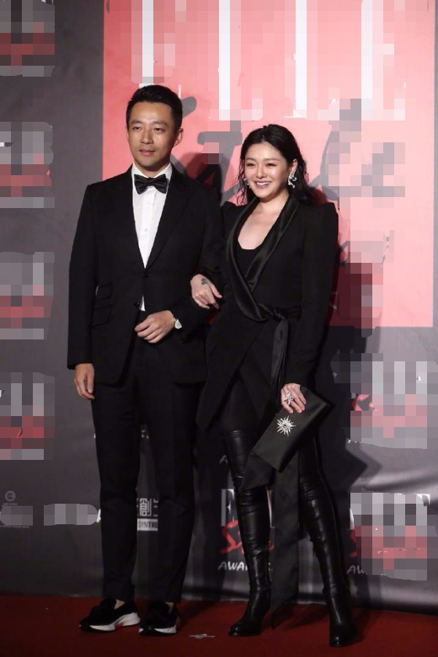 网友从一件西装找到汪小菲爱上大S原因，汪小菲想娶“妈妈同款”