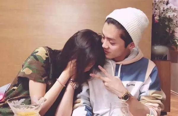 鹿晗将在深圳演唱会上公开重大决定?网友:求婚