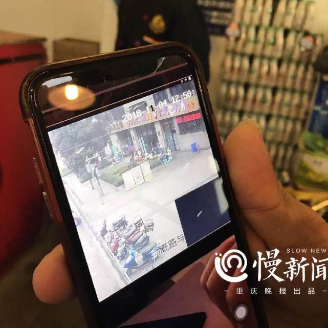 火锅里吃出老鼠？食客称好恶心 店方表示此事有疑点