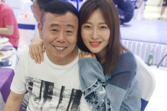 潘长江女儿被传车祸去世，本尊现身回应：一直活的好好的
