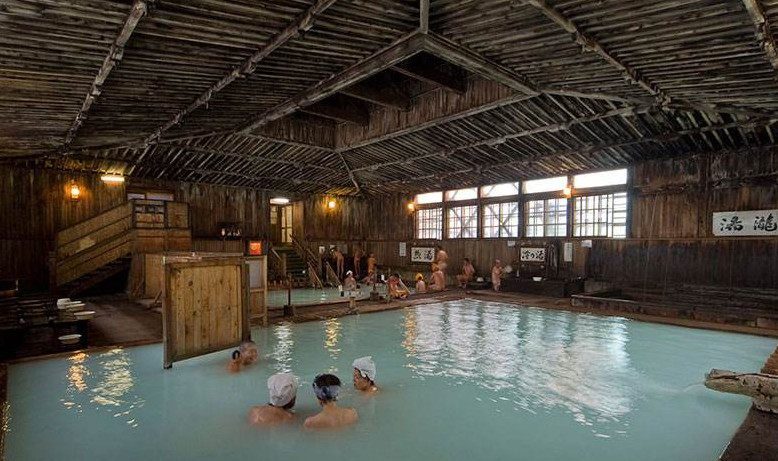 我国游客去日本泡温泉,看到这4条规定怒了,网