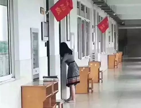 泰国又一催泪广告,你言传身教的样子真美