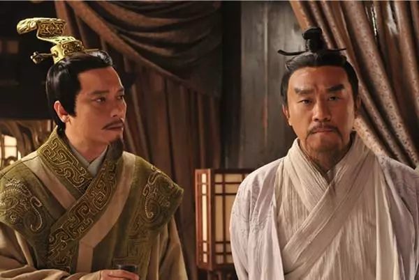 春秋第二霸晋文公许诺“退避三舍”，是随口一说还是老奸巨猾?