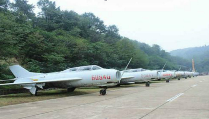 河南鲁山机场停着2000架战机,被称世界第二"飞机坟场"