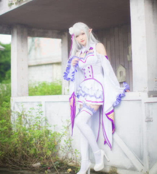 cosplay哪个角色最容易,动漫cos美腿 白袜 cos组中最美的四个角色,甄姬仙气,卡特是最迷人的!