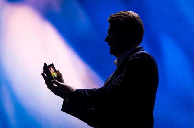 全球科技媒体头条|价格过高 苹果手机在印度市