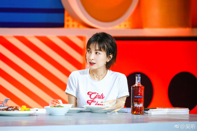 湖南新综艺捧吴昕,恨嫁吴昕活宝杨紫乖巧沈月