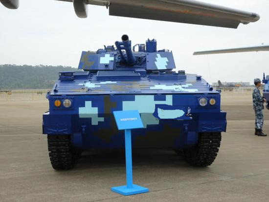 多款空降战车现身航展，专家:伞兵告别只能用轻武器打仗时代