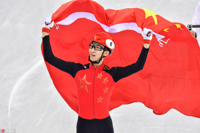 男子500米A组决赛 武大靖夺冠再破世界纪录