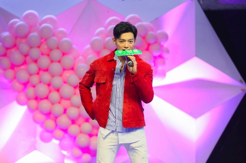 一线|飞轮海成员给辰亦儒送生日祝福,他却哭了