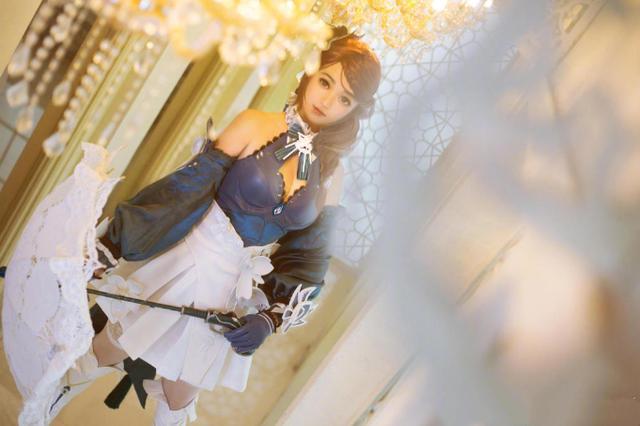 艾妙妙cosplay,一张洋娃娃脸吸睛,网友:还是喜欢看球!