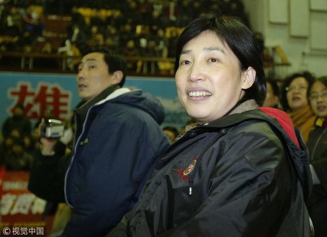 熊艳接手执教新疆女篮 曾率江苏夺得全国亚军