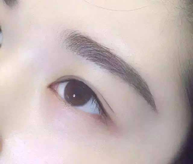 有的人纹眉毛很丑但有的好看,其实和这三个原因分不开