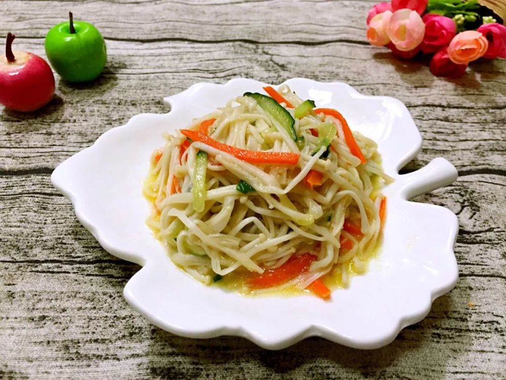 高蛋白低脂肪的金针菇，这8种吃法易熟又下饭，超省事!