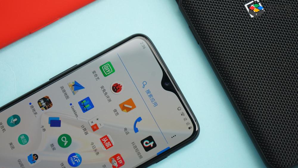 尝鲜价不低 一加5G手机再曝光:配置奢华 售价