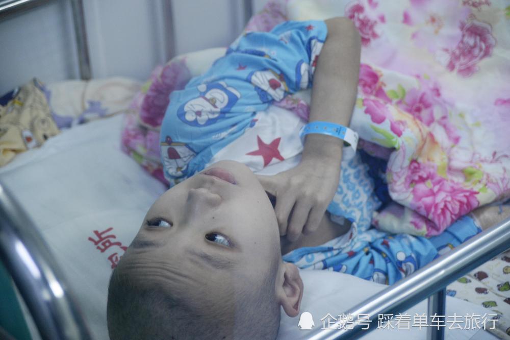 10岁少年身患软癌父母一夜白头:我不想看到