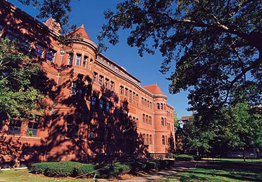 全美最难申请TOP50大学出炉,前十录取率还敢