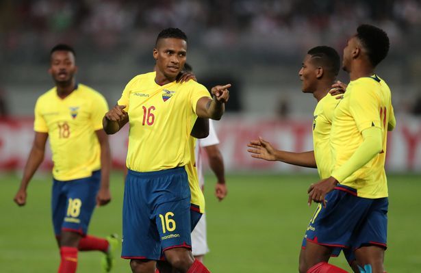 曼联队长遭弃用引争议 瓦伦西亚:穆帅说我有伤