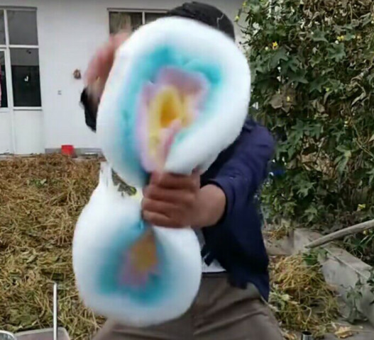 640