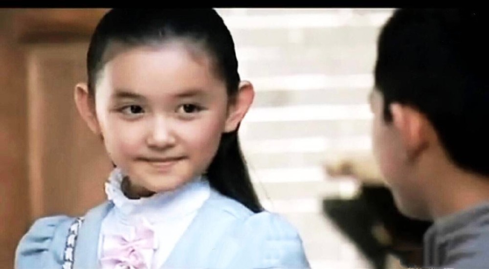 95后女星童年照齐曝光,欧阳娜娜文琪最萌,林允