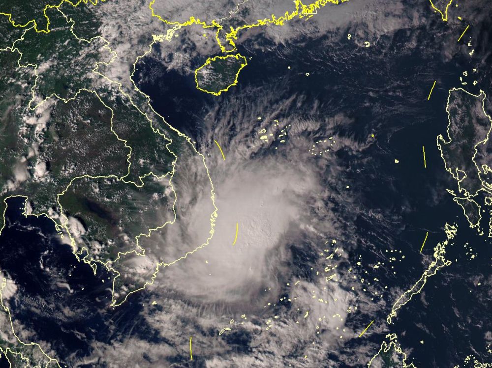 我国南海热带低压迅猛发展,日本气象厅宣布:2