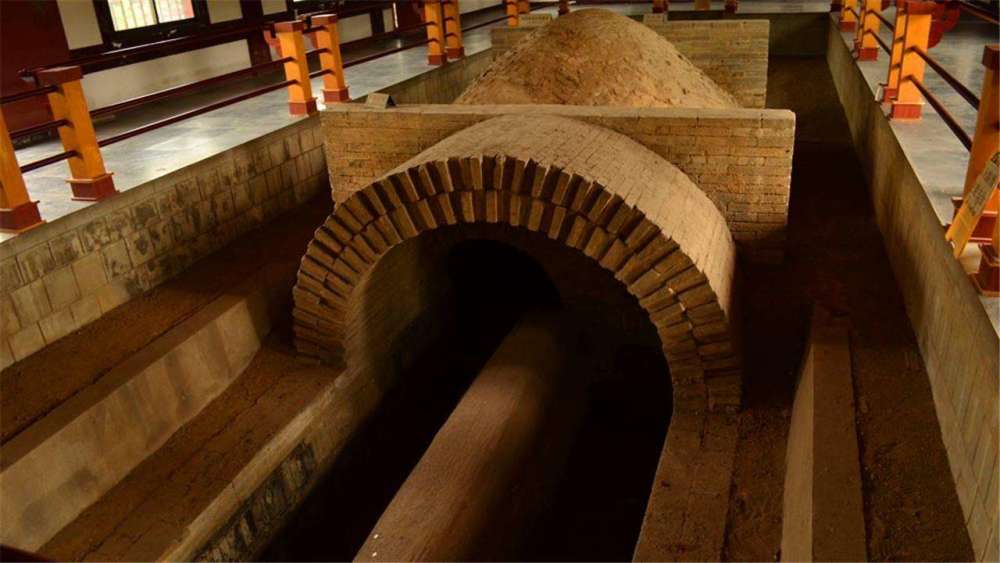 成都发现古墓,是古代四大美女之一貂蝉之墓,发现其女