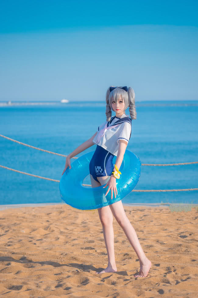 cosplay :布洛尼娅 死库水cos 能飞起来,没想到!